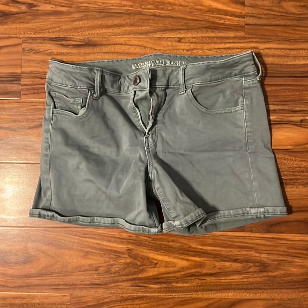 American Eagle midi shorts